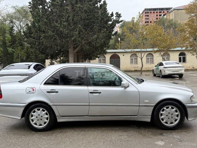 Mercedes C 220 1999, 458,074 km - 2.2 л - Sumqayıt