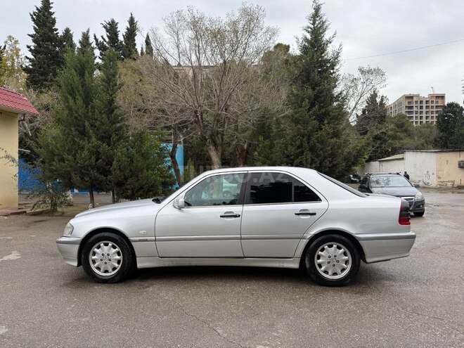 Mercedes C 220 1999, 458,074 km - 2.2 л - Sumqayıt