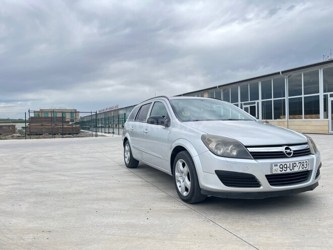 Opel Astra 2006, 200,000 km - 1.9 l - Şəmkir