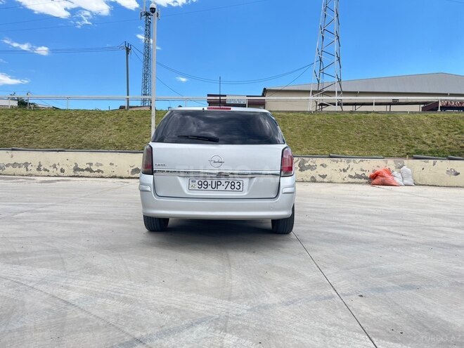 Opel Astra 2006, 200,000 km - 1.9 l - Şəmkir