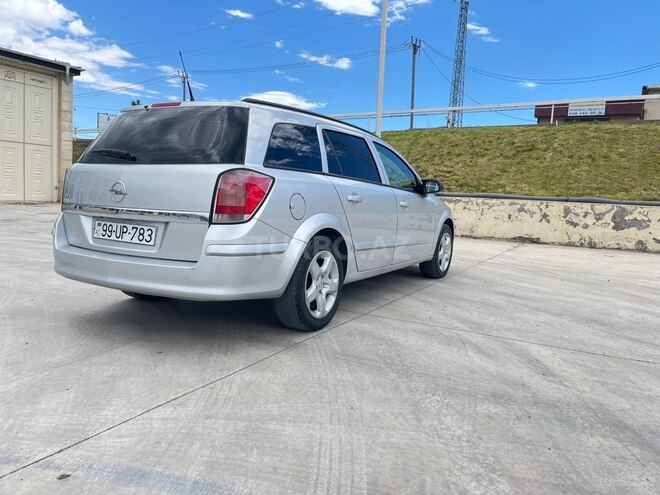 Opel Astra 2006, 200,000 km - 1.9 l - Şəmkir