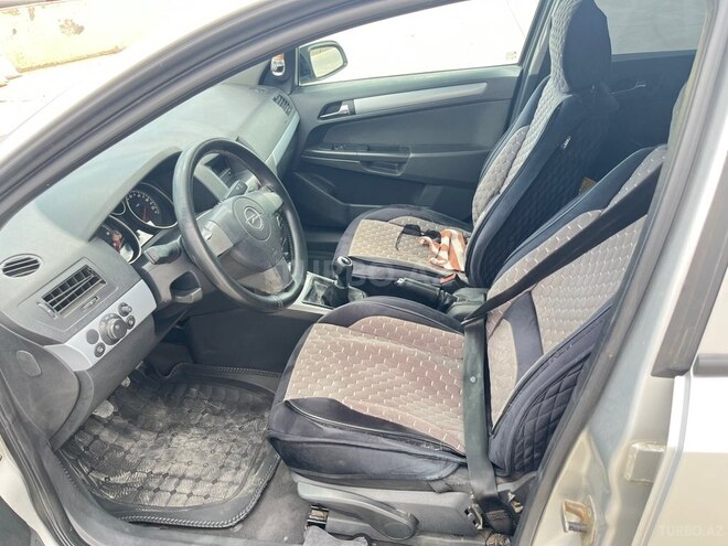 Opel Astra 2006, 200,000 km - 1.9 l - Şəmkir