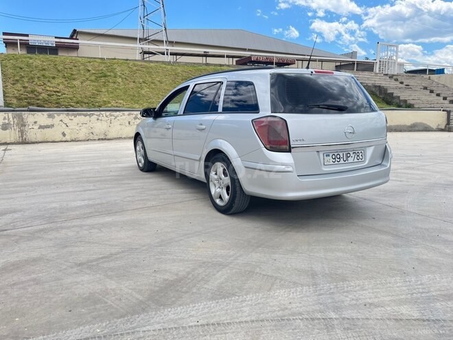 Opel Astra 2006, 200,000 km - 1.9 l - Şəmkir