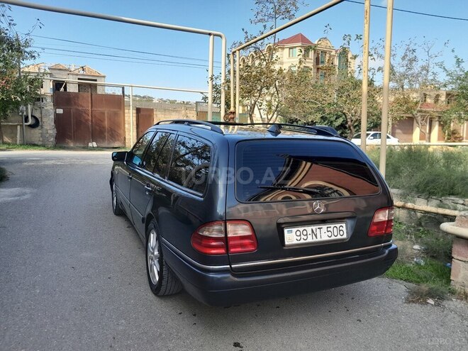 Mercedes E 240 1999, 240,000 km - 2.4 l - Bakı