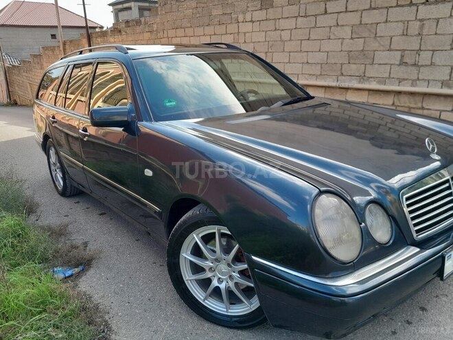 Mercedes E 240 1999, 240,000 km - 2.4 l - Bakı
