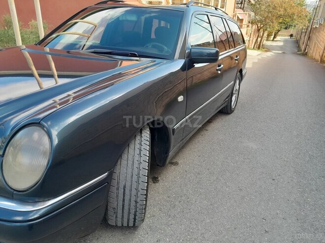 Mercedes E 240 1999, 240,000 km - 2.4 l - Bakı