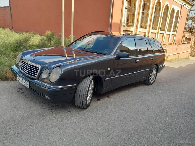 Mercedes E 240 1999, 240,000 km - 2.4 l - Bakı