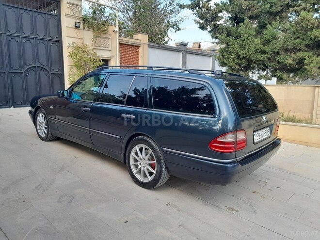 Mercedes E 240 1999, 240,000 km - 2.4 l - Bakı