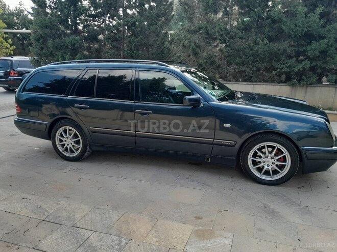 Mercedes E 240 1999, 240,000 km - 2.4 l - Bakı