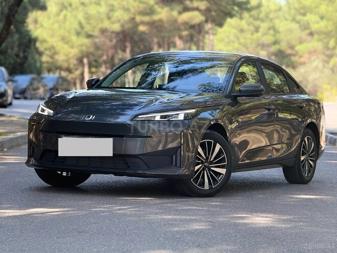 Changan Qiyuan A05 2025, 12,000 km - 1.5 л - Bakı