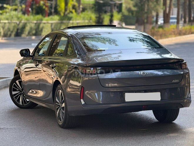 Changan Qiyuan A05 2025, 12,000 km - 1.5 л - Bakı
