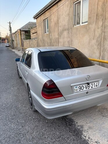 Mercedes C 180 1999, 299,350 km - 1.8 l - Bakı