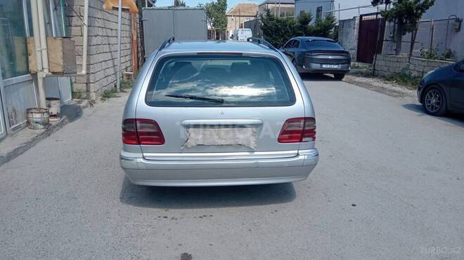 Mercedes E 220 2000, 560,000 km - 2.2 l - Bakı