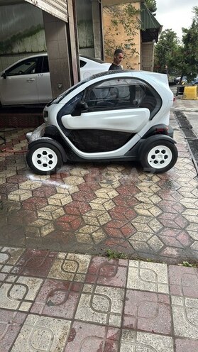 Renault  2020, 4,000 km - 0.0 l - Bakı