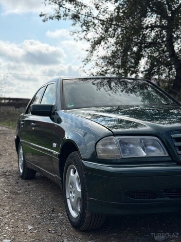 Mercedes C 180 1999, 482,843 km - 1.8 л - Sabirabad