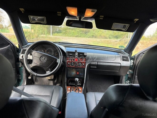Mercedes C 180 1999, 482,843 km - 1.8 л - Sabirabad