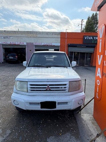Mitsubishi Pajero io 1999, 207,680 km - 1.8 l - Bakı