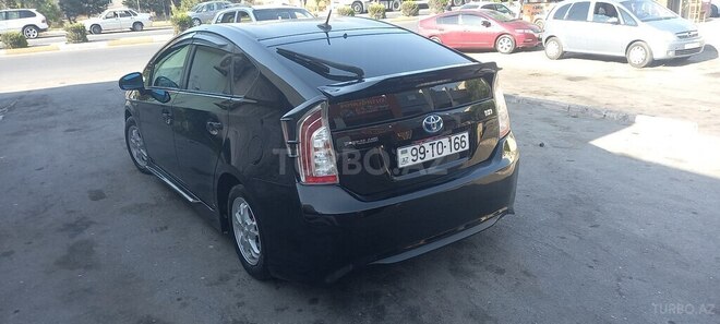 Toyota Prius 2015, 233,355 km - 1.8 л - Sumqayıt