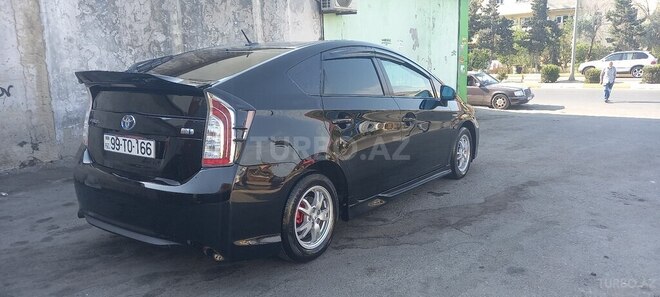 Toyota Prius 2015, 233,355 km - 1.8 л - Sumqayıt