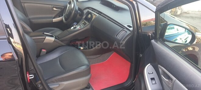 Toyota Prius 2015, 233,355 km - 1.8 л - Sumqayıt