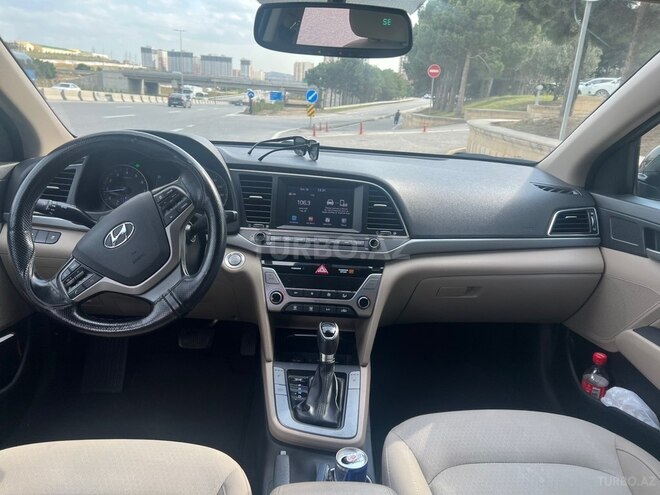 Hyundai Elantra 2016, 196,905 km - 2.0 л - Bakı