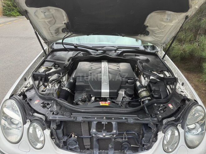 Mercedes E 240 2003, 285,000 km - 2.6 l - Bakı