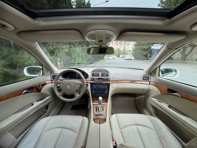 Mercedes E 240 2003, 285,000 km - 2.6 l - Bakı