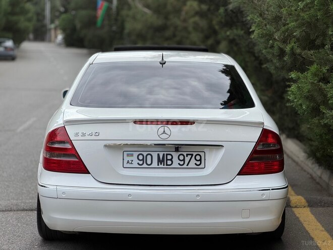 Mercedes E 240 2003, 285,000 km - 2.6 l - Bakı