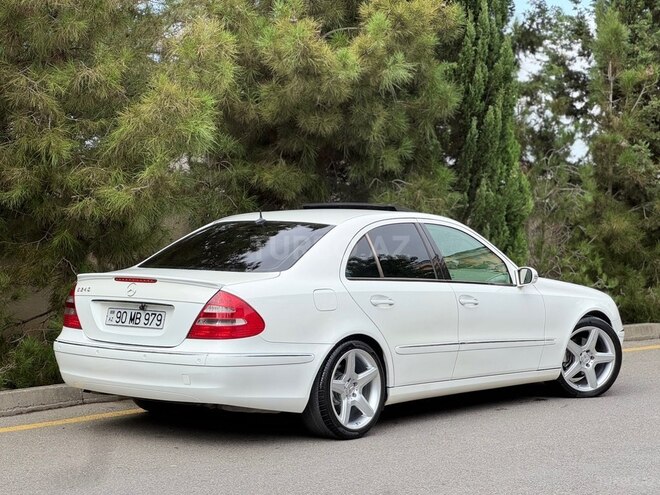 Mercedes E 240 2003, 285,000 km - 2.6 l - Bakı