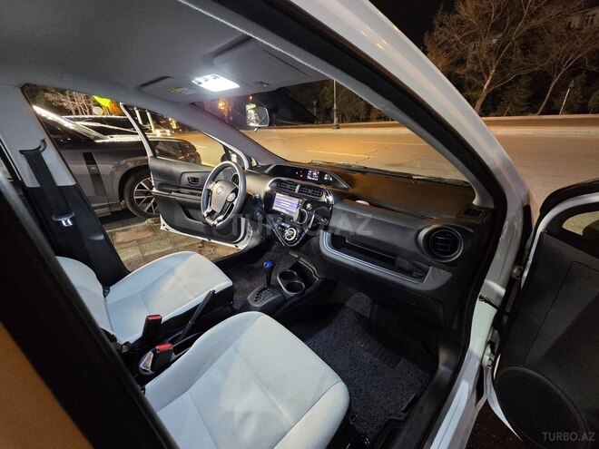 Toyota Aqua 2020, 36,940 km - 1.5 l - Bakı