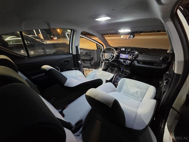 Toyota Aqua 2020, 36,940 km - 1.5 l - Bakı