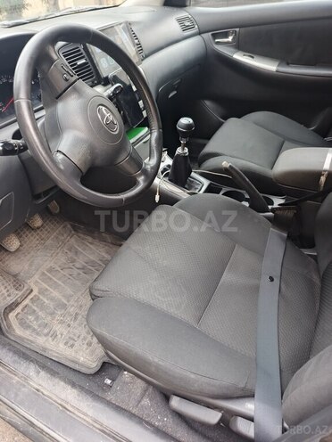Toyota Corolla 2004, 295,000 km - 1.4 l - Lənkəran