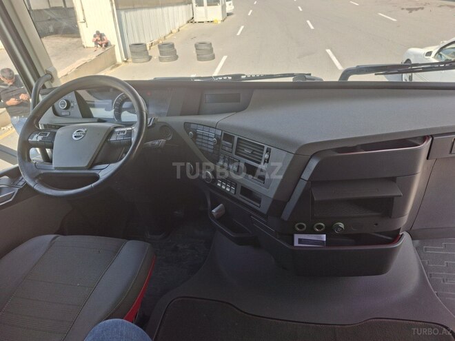 Volvo FH 460 2014, 940,000 km - 13.0 l - Bakı