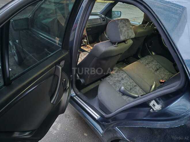 Mercedes C 240 1999, 350,000 km - 2.4 l - Mingəçevir