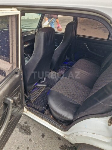 LADA (VAZ) 2107 2009, 40,000 km - 1.6 л - Qax