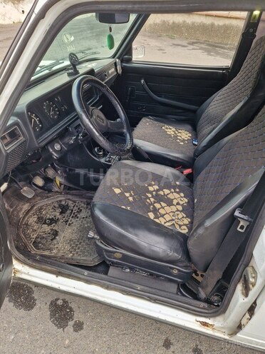 LADA (VAZ) 2107 2009, 40,000 km - 1.6 л - Qax