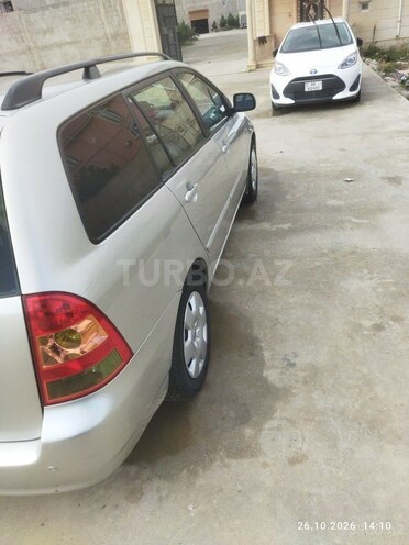 Toyota Corolla 2006, 238,000 km - 1.4 л - Bakı