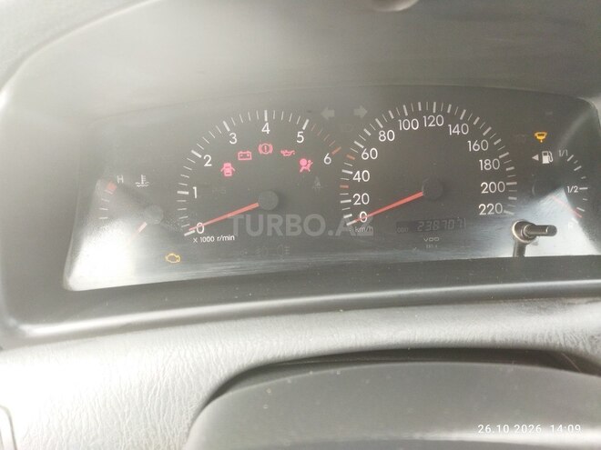 Toyota Corolla 2006, 238,000 km - 1.4 л - Bakı