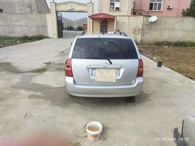 Toyota Corolla 2006, 238,000 km - 1.4 л - Bakı