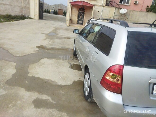 Toyota Corolla 2006, 238,000 km - 1.4 л - Bakı