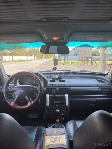 Land Rover Freelander 2004, 187,645 km - 2.5 л - Qax