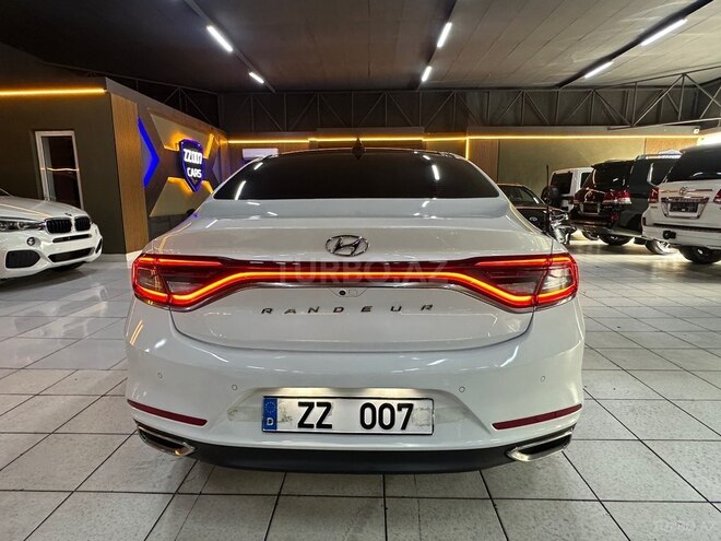 Hyundai Grandeur 2018, 165,900 km - 2.2 л - Bakı