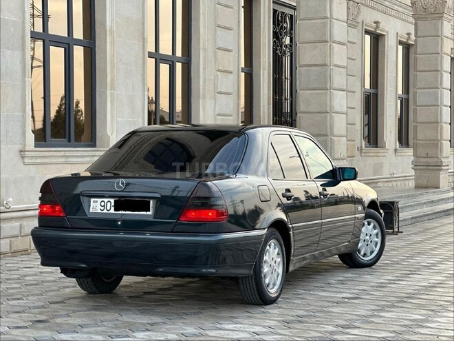 Mercedes C 180 2000, 285,000 km - 1.8 л - Saatlı