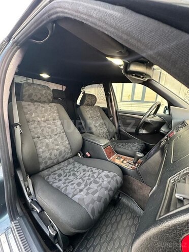 Mercedes C 180 2000, 285,000 km - 1.8 л - Saatlı