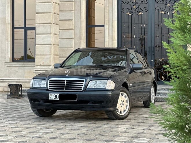 Mercedes C 180 2000, 285,000 km - 1.8 л - Saatlı