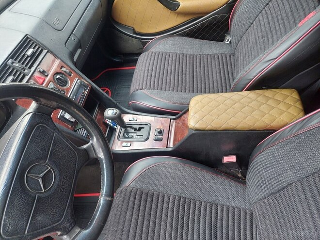 Mercedes C 220 1997, 257,000 km - 2.2 л - Bakı