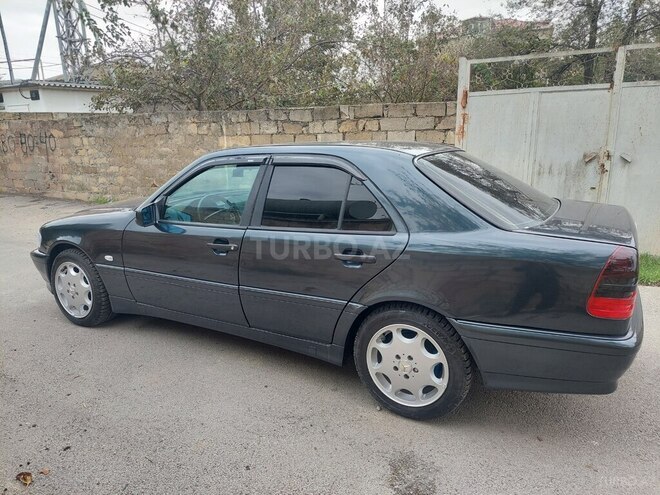 Mercedes C 220 1997, 257,000 km - 2.2 л - Bakı