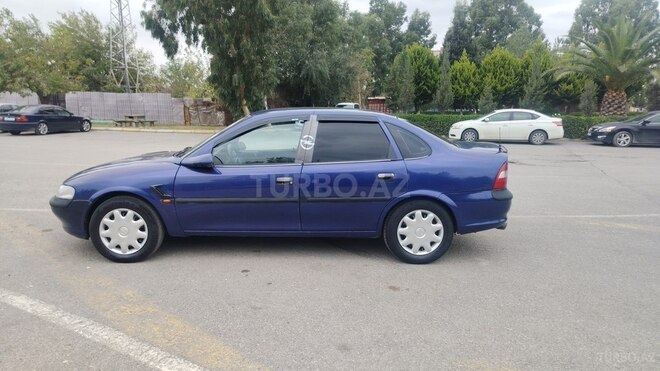 Opel Vectra 1996, 325,000 km - 1.6 l - Sumqayıt