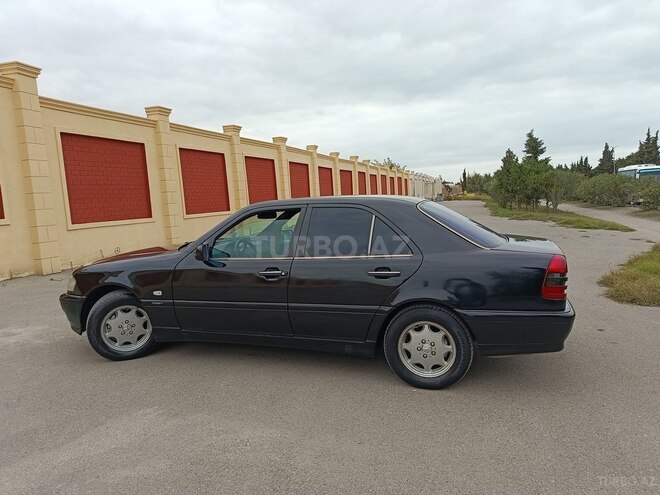Mercedes C 220 1999, 396,254 km - 2.2 л - Sumqayıt
