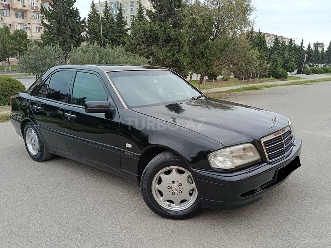 Mercedes C 220 1999, 396,254 km - 2.2 л - Sumqayıt